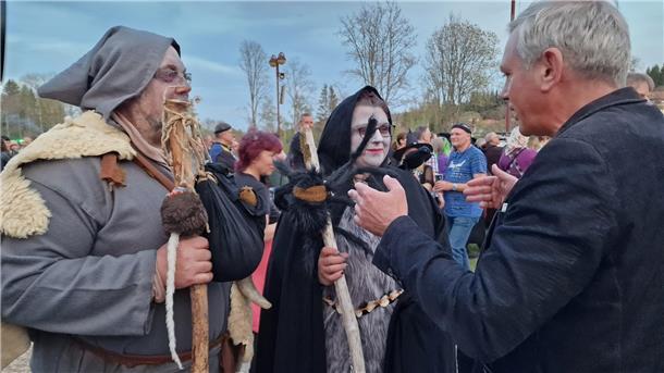 Wladimir Kaminer in Schierke zur traditionellen Walpurgisnacht mit Hexen und Teufeln.