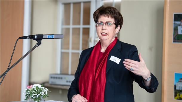 Wo immer Birgit Honé (SPD), Niedersachsens Ministerin für Bundes- und Europaangelegenheiten und regionale Entwicklung, auftritt, verweist sie darauf, wie sehr die Bürger von der EU profitieren. Die Vorteile halten die Menschen für selbstverständlich, fürchtet sie.