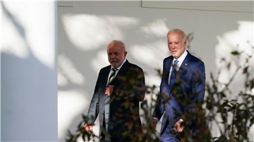 Wollen den Wert der Demokratie wieder stärken: Lula und Biden.