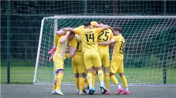 Wollen gegen SVGO Bremen möglichst viele Treffer bejubeln: die Landesligafußballer von TuSpo Surheide.