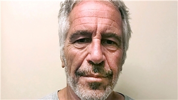 Wurde rund einen Monat nach der Festnahme tot in seiner Zelle gefunden: Jeffrey Epstein.