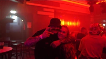 XXL-Flirtparty in Janssens Tanzpalast in Lüdingwort: Da ist gute Laune und viel ...