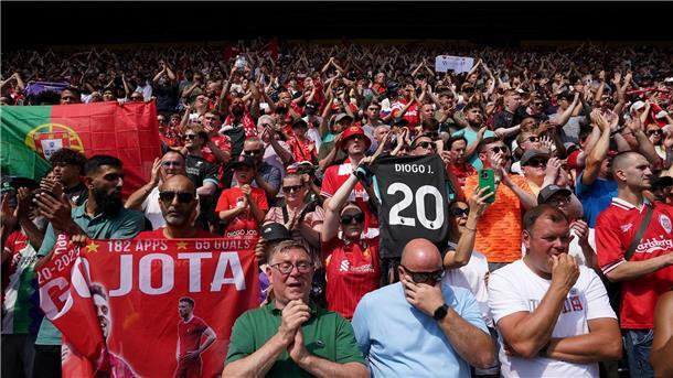 Zahlreiche Fans trauern um Diogo Jota.