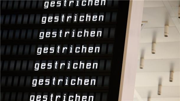 Zahlreiche Flüge wurden gestrichen. 