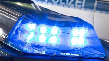 Ein Blaulicht auf einem Einsatzfahrzeug