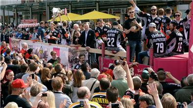Was die Fans zur Saisonabschluss-Feier der Pinguins wissen müssen