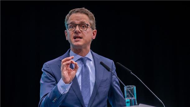 CDU: Online-Abstimmung über Verbrenner-Verbot manipuliert „Zehntausende Stimmen automatisiert abgegeben worden“: Carsten Linnemann.