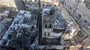 Zerstörte Gebäude in Chan Junis nach einem israelischen Luftangriff.