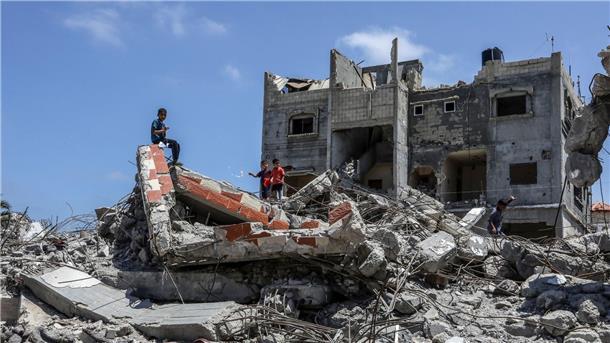 Israel: Vier Geiseln in Hamas-Gefangenschaft getötet Zerstörung im Gazastreifen: Ein geplantes Abkommen sieht unter anderem vor, dass die Kämpfe dauerhaft eingestellt werden sollen.