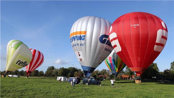 Zu den Ballonfahrten am Freitag, Sonnabend und Sonntag sind noch Anmeldungen möglich.