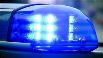 Zu einem Verkehrsunfall mit insgesamt vier beteiligten Personen ist es am Sonntagnachmittag auf der A1 in Fahrtrichtung Hamburg gekommen. Das berichtet die Polizei. (Symbolbild).