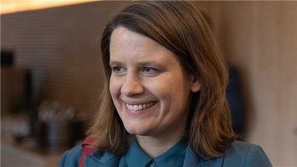 Höheres Einstiegsgehalt für Lehrer voraussichtlich 2024 Zu sehen ist Julia Willie Hamburg (Bündnis 90/Die Grünen). Kulturministerin in Niedersachsen.