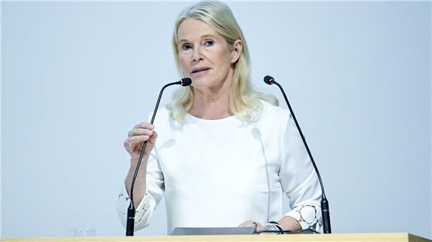 Zu viel Bescheidenheit schadet auch, sagt die Koordinatorin der Nachrichtendienste des Bundes im Kanzleramt, Dagmar Busch.