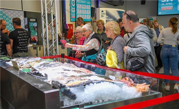 Zum 35. Mal findet im Schaufenster Fischereihafen die Fischparty statt. Neu in d...