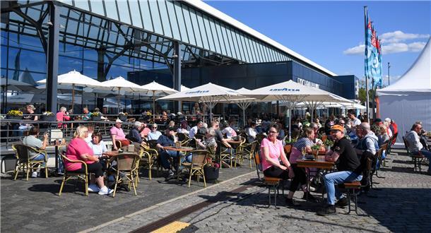 Zum 35. Mal findet im Schaufenster Fischereihafen die Fischparty statt.