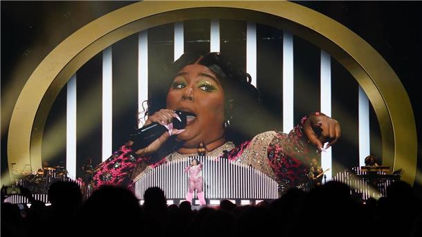 Sängerin Lizzo in Hamburg gefeiert Zum Auftakt ihrer Tour gastierte Sängerin Lizzo in Hamburg.