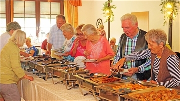 Zum ersten Sommerfest nach der Fusion mit dem Ortsverband Wulsbüttel-Uthlede trafen sich die Mitglieder des Sozialverbands Hagen in der Gastwirtschaft Würger in Uthlede.