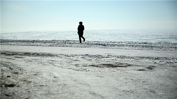 Arktis hatte wärmsten Sommer seit Beginn der Messungen Zum fünften Mal in den vergangenen 34 Jahren ist höchste Punkt der Eisdecke in Grönland geschmolzen.