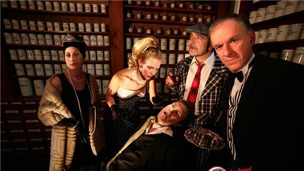 Lust auf Leichenschmaus? Wir verlosen ein spezielles Abendessen im Hotel Zum Leichenschmaus lädt Lady Ashtonburry in Bremerhaven.