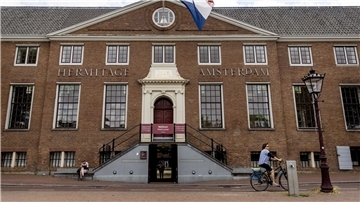 Meisterwerke von Rembrandt bis Vermeer in Amsterdam Zum Stadtjubiläum von Amsterdam kommen Kunstinteressierte auf ihre Kosten. (Archivfoto)