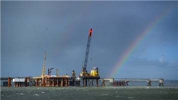 Zumindest der NABU findet am Ende dieses Regenbogens keinen Topf voll Gold. Der Naturschutzbund kritisiert das Vorhaben von Uniper scharf.