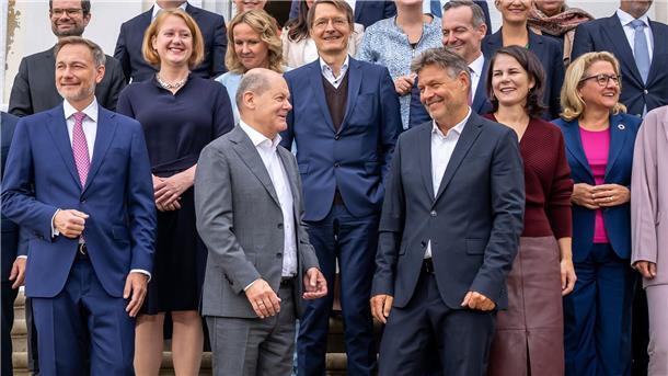 Zur Halbzeit-Klausur des Kabinetts Ende August 2023 wurde noch miteinander gelacht. (Archivbild)