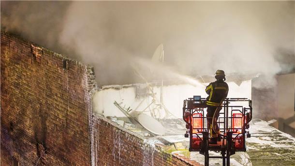 Zwei Menschen starben bei Brand eines Wohnhauses in Offenbach.