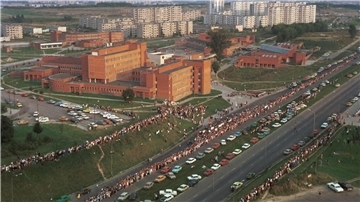Zwei Millionen Esten, Letten und Litauer reihten sich 1989 in die Menschenkette „Baltischer Weg“ ein. (Archivbild)