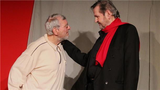 Bühnenszene aus „Zwei Genies am Rande des Wahnsinns“ im Piccolo Teatro